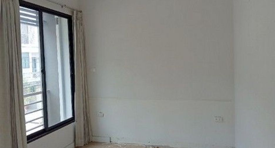For sale 1 bed townhouse in Bang Khae, Bangkok