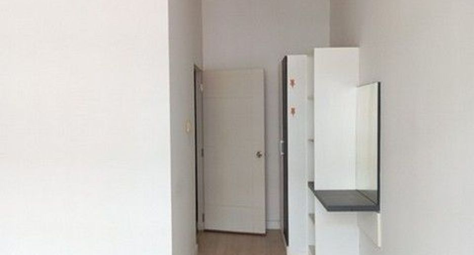 For sale 1 bed townhouse in Bang Khae, Bangkok