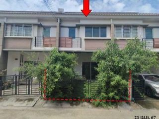 For sale 1 bed townhouse in Thung Khru, Bangkok