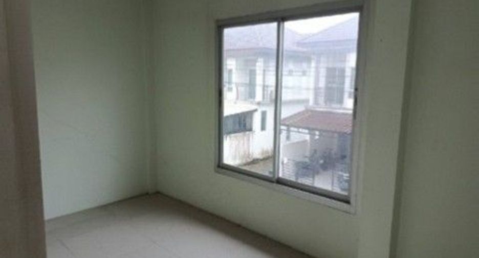 For sale 1 bed townhouse in Lat Krabang, Bangkok