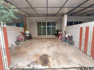 For sale 1 bed townhouse in Min Buri, Bangkok