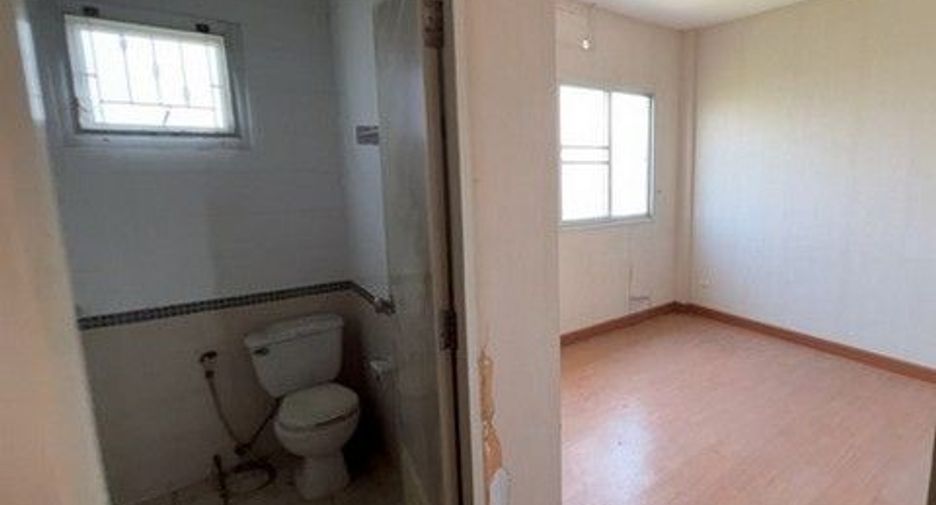 Продажа 1 кровать таунхаус в Саи Маи, Бангкок