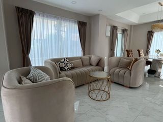 For rent 5 bedrooms villa in Bang Lamung, Chonburi