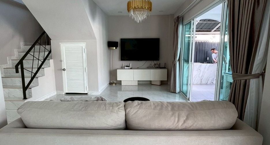 Villa zur Miete mit 5 Zimmer in Jomtien, Pattaya