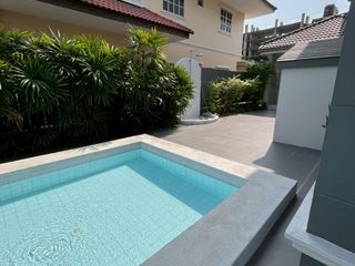 For rent 5 bedrooms villa in Bang Lamung, Chonburi