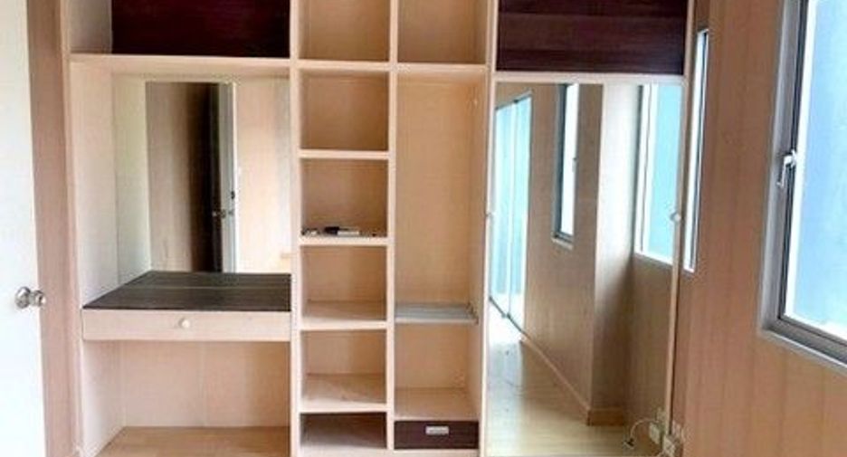 For sale 1 bed townhouse in Min Buri, Bangkok