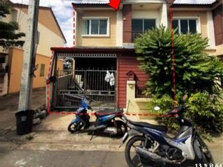 For sale 1 bed townhouse in Lat Krabang, Bangkok