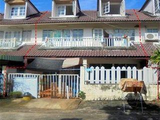 For sale 1 bed townhouse in Khlong Sam Wa, Bangkok