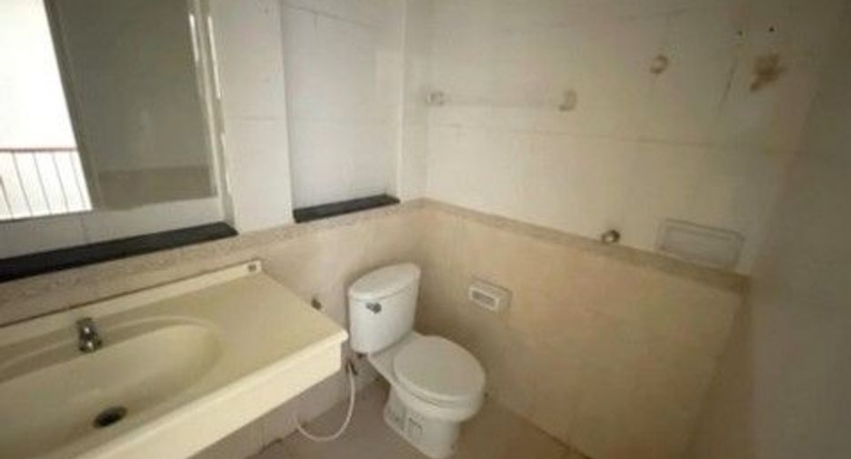 For sale 1 bed townhouse in Nong Khaem, Bangkok