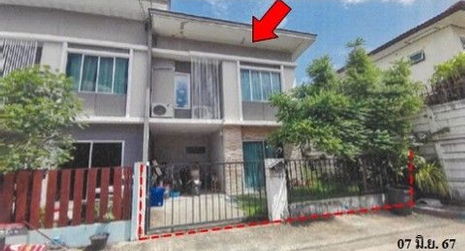 Reihenhaus zum Kauf mit 1 Zimmer in Khlong Sam Wa, Bangkok
