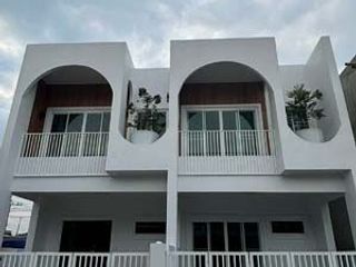 Casa adosada en venta de 3 habitaciones en Mueang Ratchaburi, Ratchaburi
