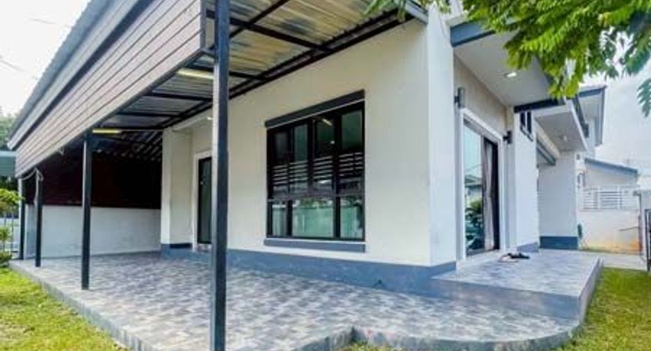 For sale 3 bedrooms house in Saraphi, Chiang Mai