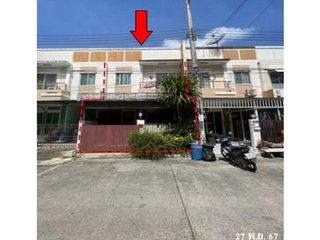 For sale 1 bed townhouse in Khlong Sam Wa, Bangkok