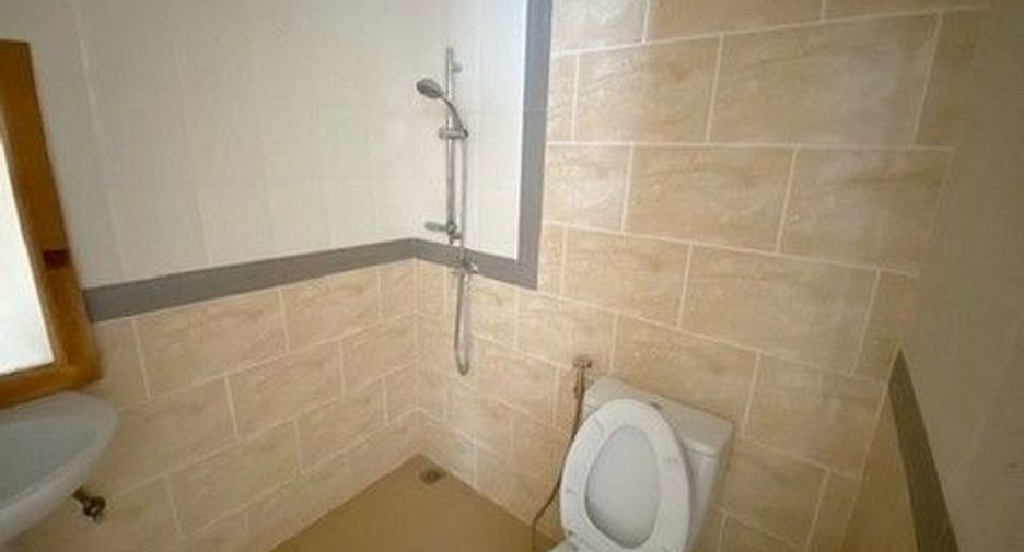 For sale 1 bed townhouse in Bang Khen, Bangkok