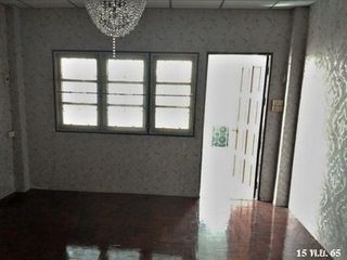 Reihenhaus zum Kauf mit 1 Zimmer in Phasi Charoen, Bangkok