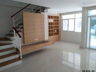 Продажа 1 кровать таунхаус в Банг Кхае, Бангкок