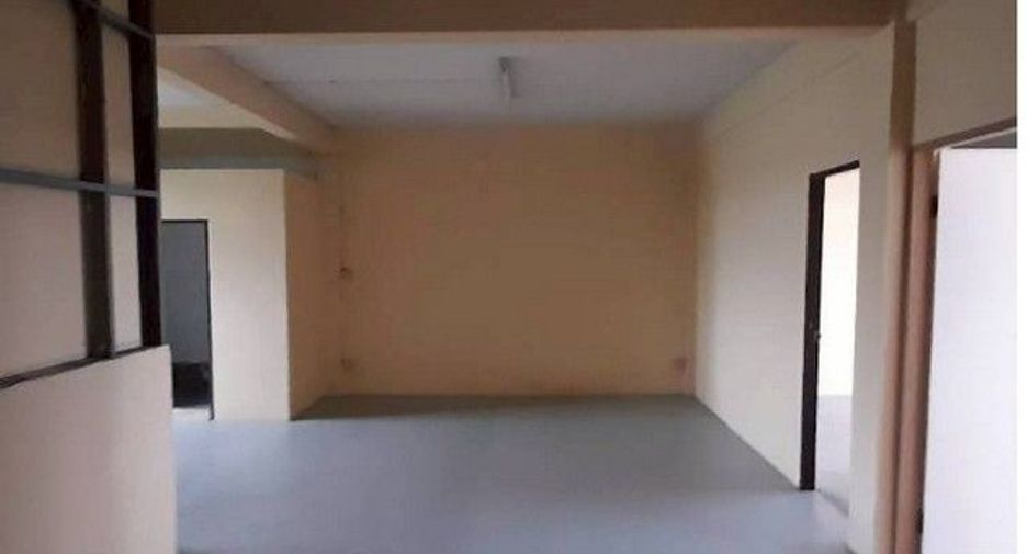 Gewerbefläche zum Kauf mit 1 Zimmer in Thanyaburi, Pathum Thani