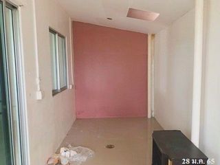 For sale 1 bed townhouse in Min Buri, Bangkok