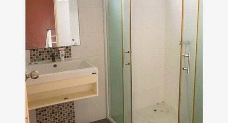 For sale 1 bed townhouse in Min Buri, Bangkok