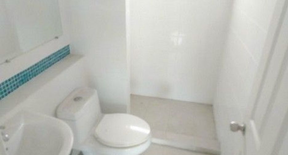 For sale 1 bed townhouse in Bang Khun Thian, Bangkok