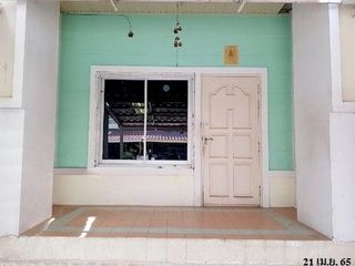 For sale 1 bed townhouse in Bang Kapi, Bangkok