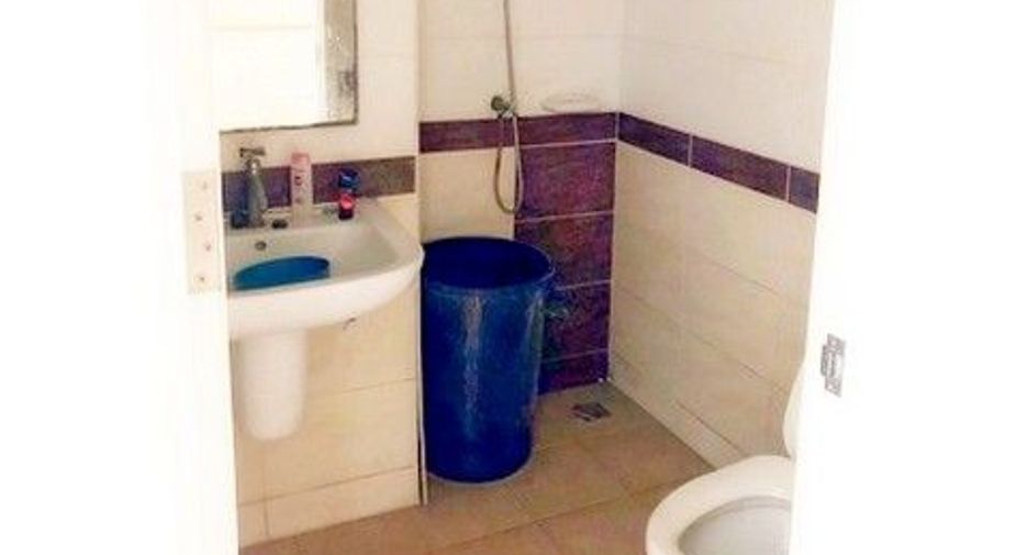 For sale 1 bed townhouse in Saphan Sung, Bangkok