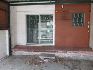For sale 1 bed townhouse in Bang Khun Thian, Bangkok