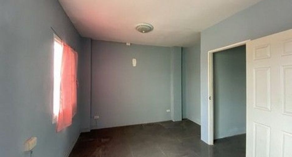 Casa adosada en venta de 1 habitaciones en Nong Khaem, Bangkok