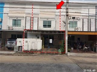 For sale 1 bed townhouse in Khlong Sam Wa, Bangkok