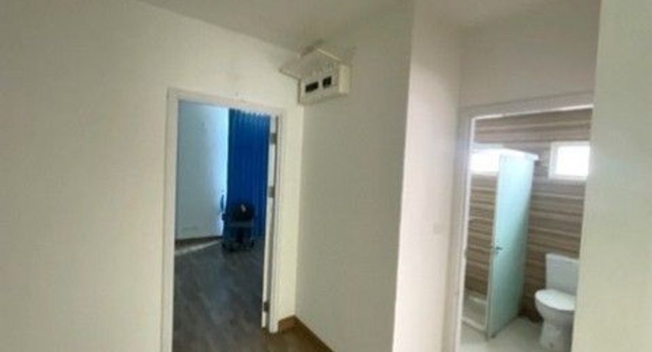 For sale 1 bed townhouse in Bang Khun Thian, Bangkok