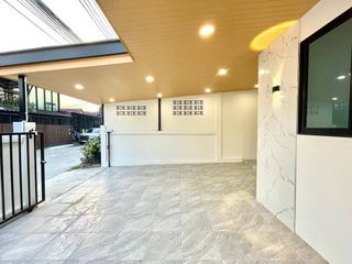 Casa en venta de 2 habitaciones en Si Racha, Chonburi