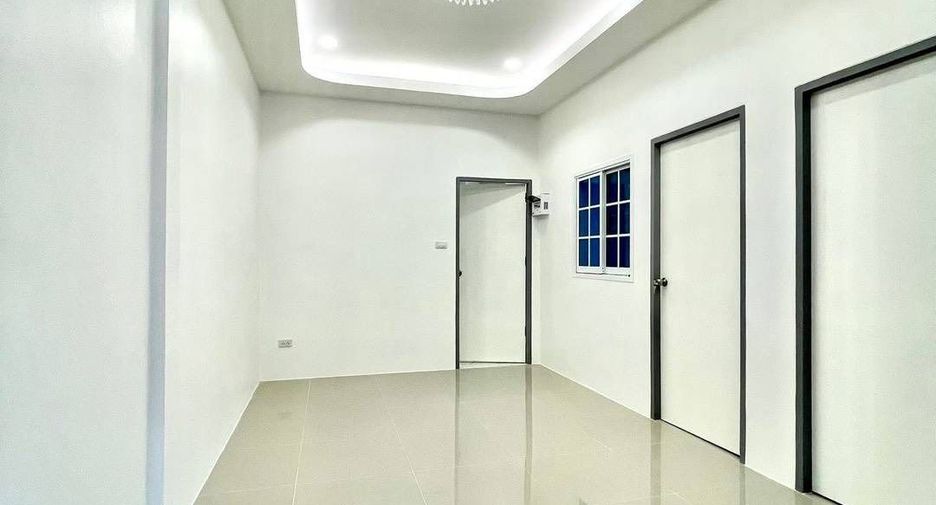 Casa en venta de 2 habitaciones en Si Racha, Chonburi