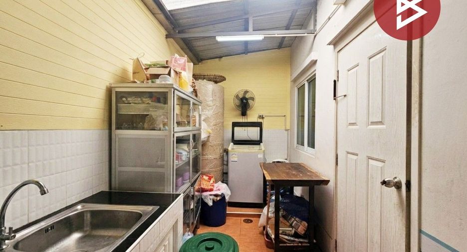 For sale 3 bedrooms townhouse in Bang Phli, Samut Prakan