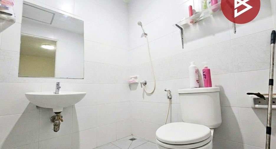 For sale 3 bedrooms townhouse in Bang Phli, Samut Prakan