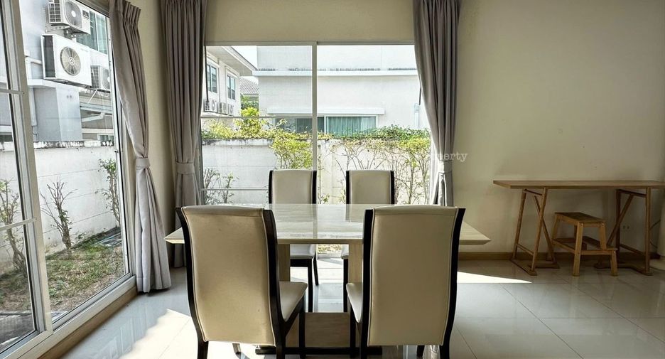 For rent 3 bedrooms house in Si Racha, Chonburi
