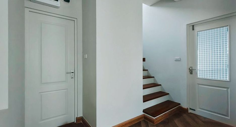 For sale 3 bedrooms house in Sai Mai, Bangkok