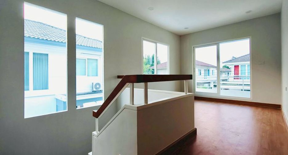 For sale 3 bedrooms house in Sai Mai, Bangkok