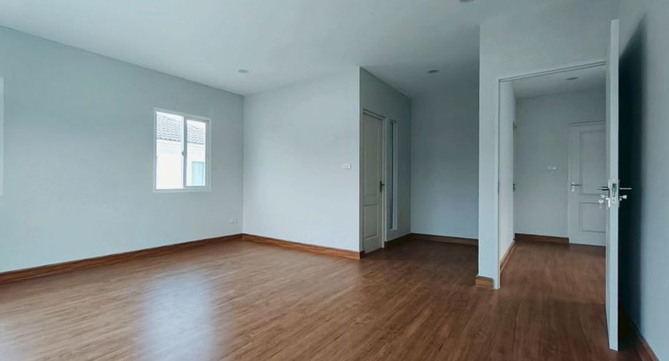 For sale 3 bedrooms house in Sai Mai, Bangkok