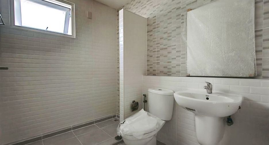 For sale 3 bedrooms house in Sai Mai, Bangkok