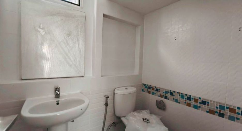 For sale 3 bedrooms house in Sai Mai, Bangkok