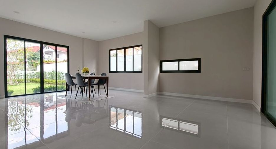 À vendre 4 chambres maison à Bang Bua Thong, Nonthaburi