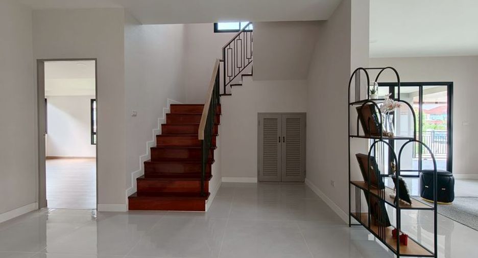 À vendre 4 chambres maison à Bang Bua Thong, Nonthaburi