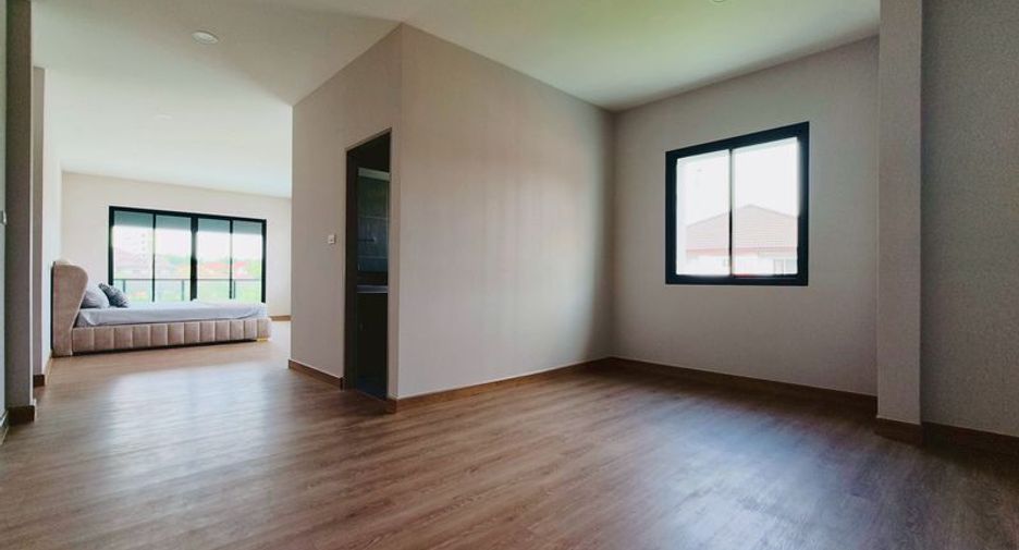 À vendre 4 chambres maison à Bang Bua Thong, Nonthaburi