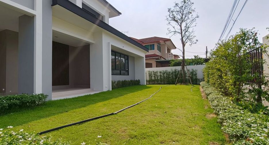 À vendre 4 chambres maison à Bang Bua Thong, Nonthaburi