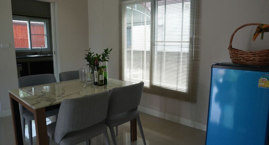 Haus zur Miete mit 4 Zimmer in Mueang Chiang Mai, Chiang Mai
