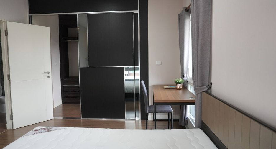 Haus zur Miete mit 4 Zimmer in Mueang Chiang Mai, Chiang Mai