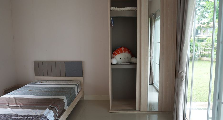 Haus zur Miete mit 4 Zimmer in Mueang Chiang Mai, Chiang Mai