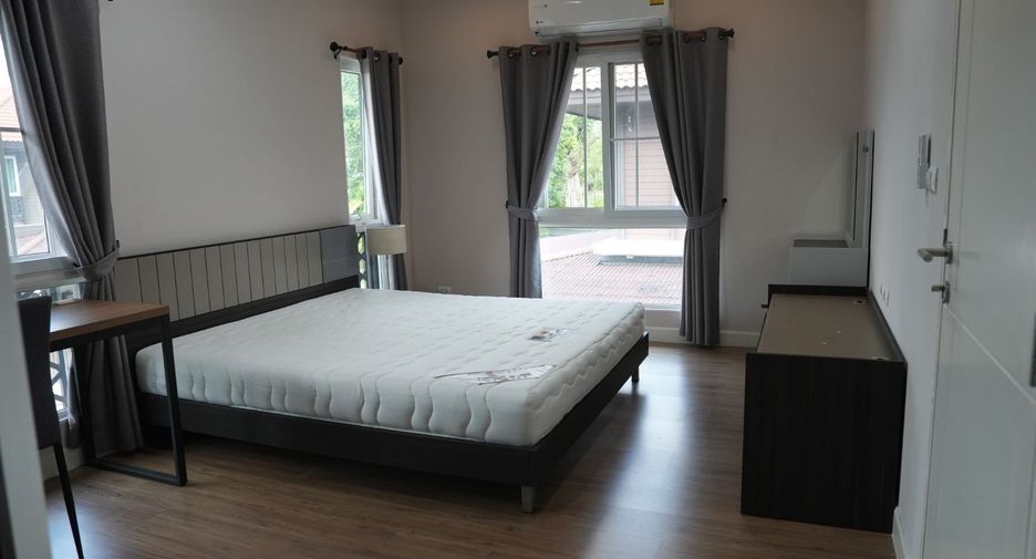 Haus zur Miete mit 4 Zimmer in Mueang Chiang Mai, Chiang Mai