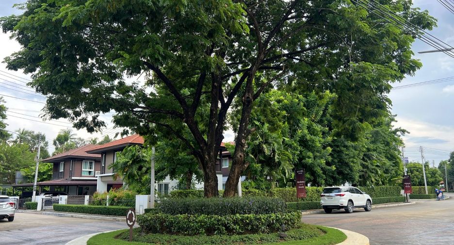 Haus zur Miete mit 4 Zimmer in Mueang Chiang Mai, Chiang Mai