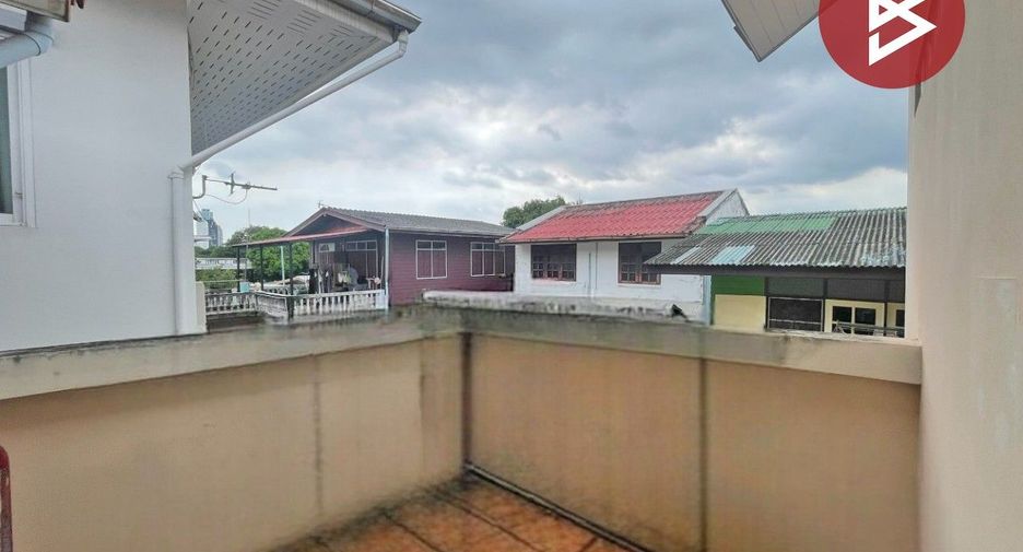 For sale 4 bedrooms house in Prawet, Bangkok
